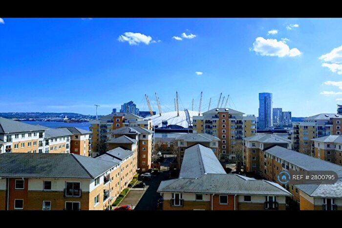 2 Bedroom Flat To Rent In Blackwall Way, London, E14