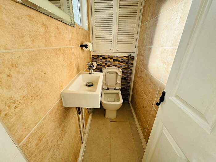 1 Bedroom Terraced House To Rent In Sevenoaks Road, Orpington, BR6