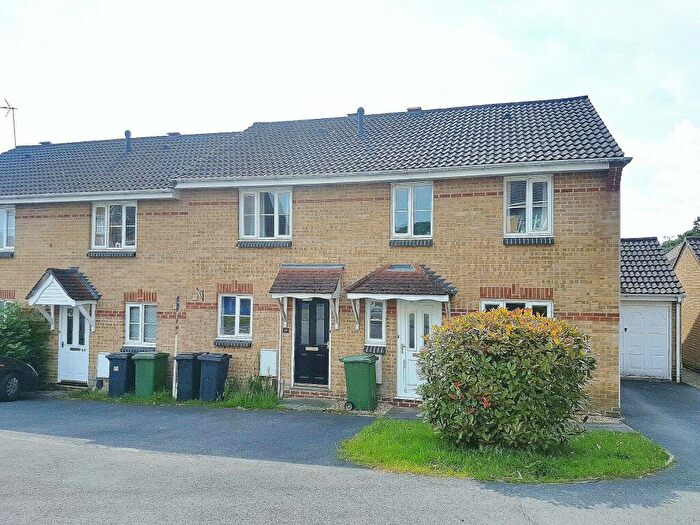 2 Bedroom Terraced House To Rent In Lovage Road, PO15