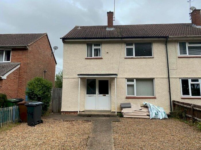 3 Bedroom Property To Rent In Gainsborough Road, Corby, NN18