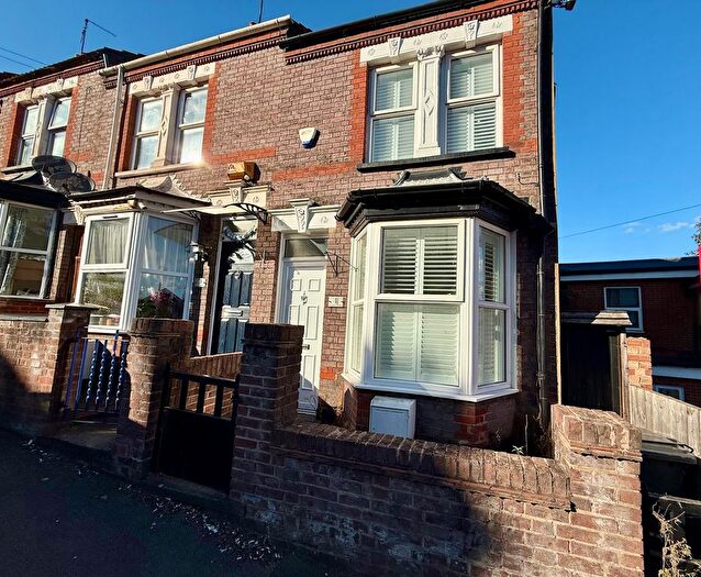 3 Bedroom Property To Rent In Russell Rise, Luton, LU1
