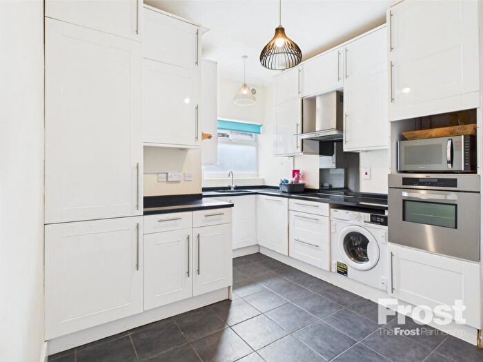 1 Bedroom Apartment To Rent In Oxford Road, Windsor, Berkshire, SL4