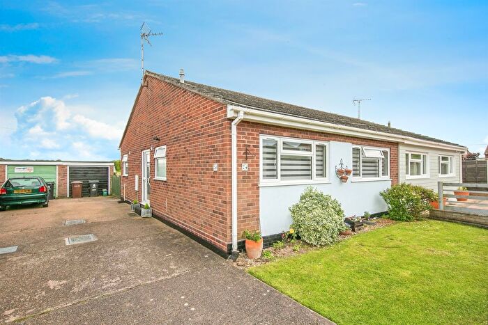 2 Bedroom Semi-Detached Bungalow For Sale In Glebe Close, Wix, Manningtree, CO11