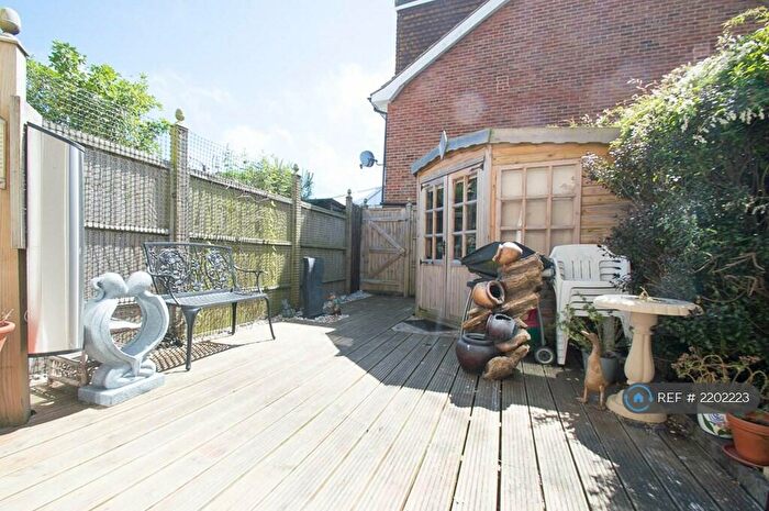 3 Bedroom Terraced House To Rent In Wilton Avenue, Eastbourne, BN22