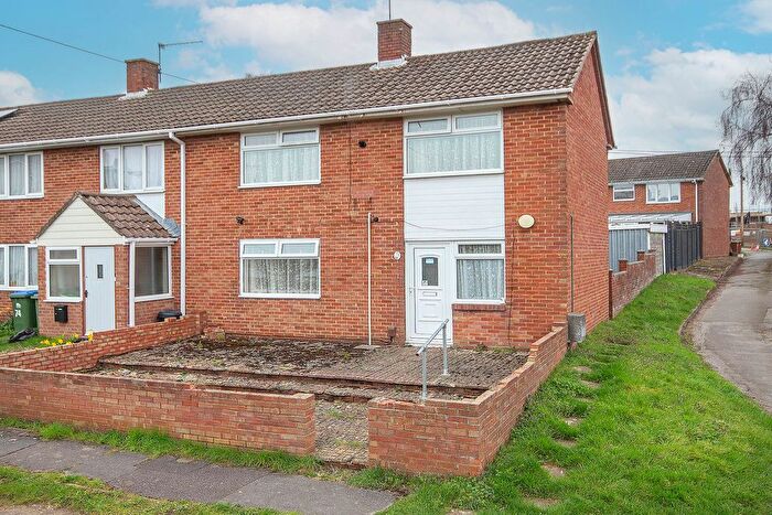 2 Bedroom End Of Terrace House For Sale In Paignton Road, Southampton, SO16