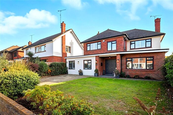 4 Bedroom Detached House For Sale In Burlescoombe Road, Thorpe Bay, Essex, SS1
