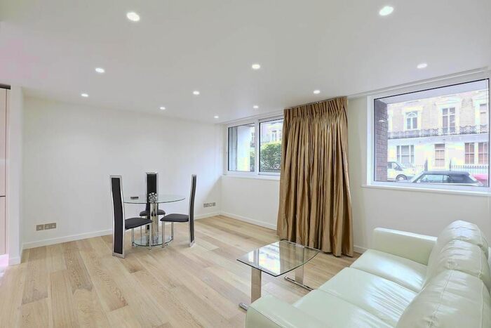 1 Bedroom Flat To Rent In Cheyne Walk, London, SW3