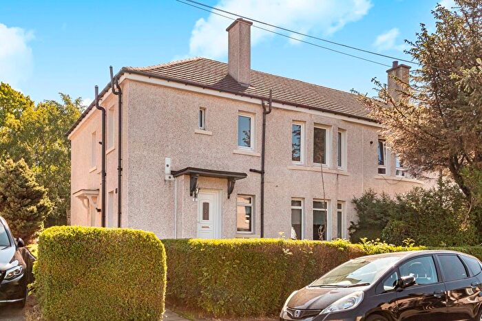 3 Bedroom Flat To Rent In Rotherwood Avenue, Knightswood, Glasgow, G13