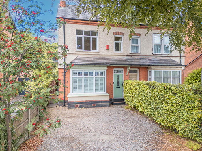 3 Bedroom Semi-Detached House For Sale In College Road, Sutton Coldfield, B73