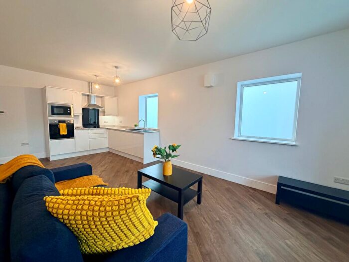 3 Bedroom Apartment To Rent In New! Loughborough Road, West Bridgford, Nottingham, NG2
