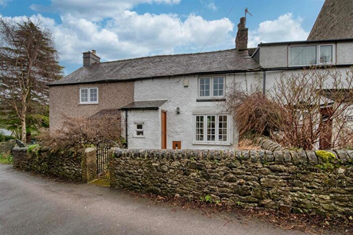 2 Bedroom Terraced House For Sale In Sunny Bank, Great Longstone, Bakewell, DE45