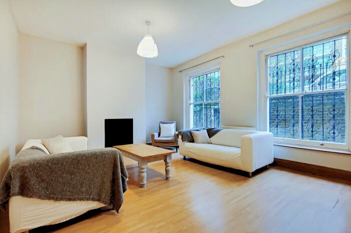 2 Bedroom Apartment To Rent In Oakley Road, Islington, N1