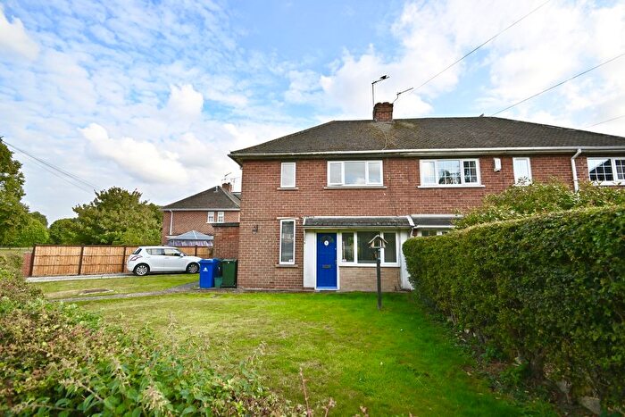 2 Bedroom Semi-Detached House To Rent In Aintree Avenue, Doncaster, DN4