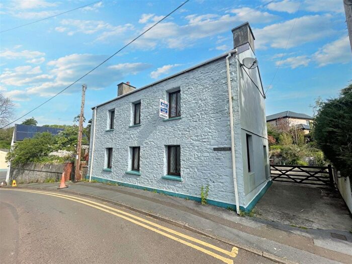 5 Bedroom Detached House For Sale In Llandyfaelog, Kidwelly, SA17