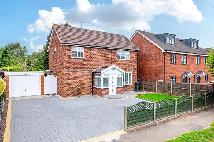 3 Bedroom Detached House For Sale In Cranborne Avenue, Maidstone, Kent, ME15