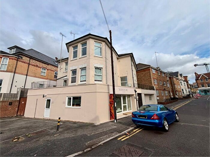 Studio To Rent In Lorne Park Road, Town Centre, BH1