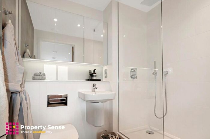 2 Bedroom Apartment To Rent In Swan Street House, Manchester, M4