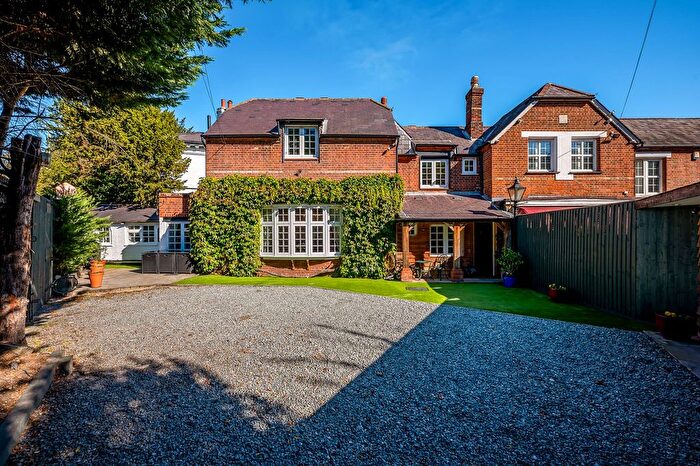 3 Bedroom Property For Sale In Summer Hill, Chislehurst, BR7