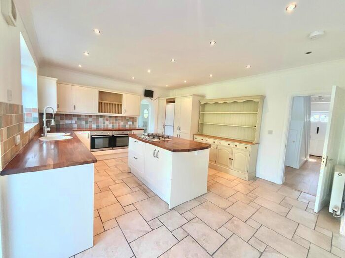 4 Bedroom Detached House For Sale In Chestnut Avenue, Shavington, CW2