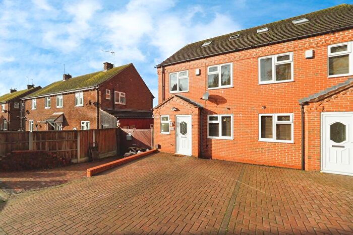 4 Bedroom Semi-Detached House For Sale In Castle View, Nottingham, NG16