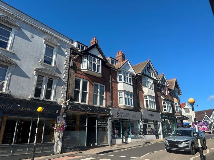 2 Bedroom Flat For Sale In The Broadway, Crowborough, TN6