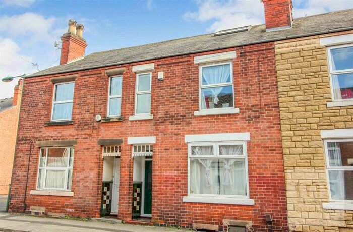 4 Bedroom Terraced House To Rent In Cycle Road, Lenton, Nottingham, NG7