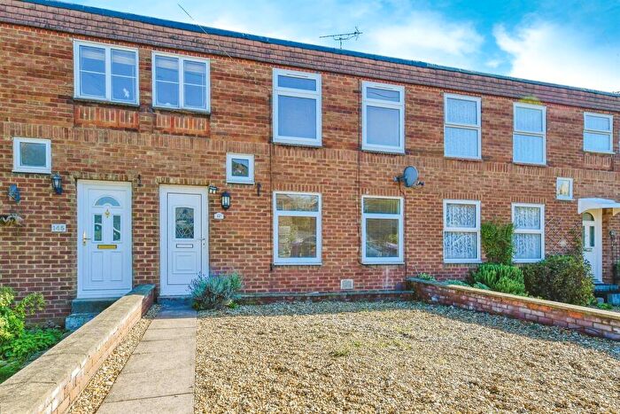 2 Bedroom Terraced House For Sale In Heathfield Road, Hitchin, SG5