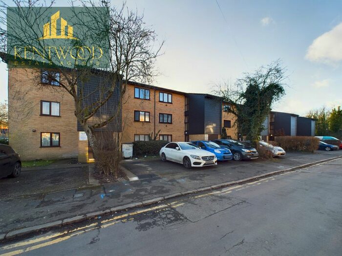 1 Bedroom Flat To Rent In Victoria Road, Slough, SL2
