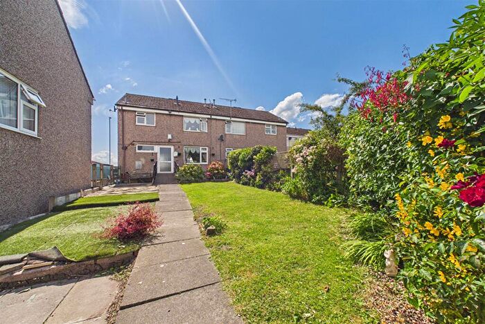 3 Bedroom Semi-Detached House For Sale In Dovedale Close, Cheadle, Stoke-On-Trent, ST10