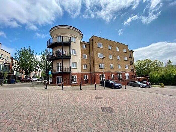 2 Bedroom Apartment To Rent In Tadros Court, High Wycombe, HP13