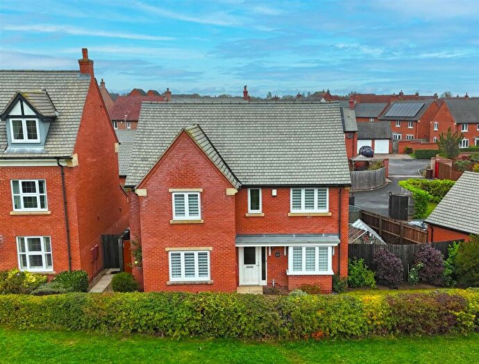 4 Bedroom Detached House For Sale In Peter Laslett Close, Loughborough, LE11