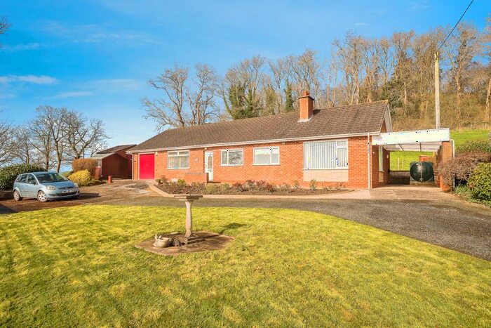 3 Bedroom Bungalow For Sale In Brynmawr, Llanymynech, Powys, SY22