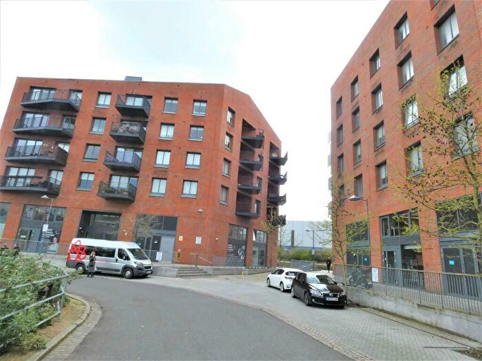 2 Bedroom Apartment To Rent In Springer Court, Navigation Road, London, E3