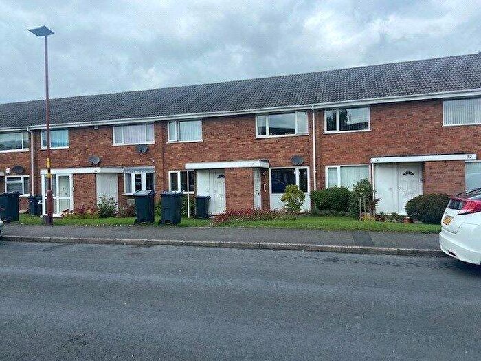 2 Bedroom Apartment To Rent In Lomas Drive, Northfield, Birmingham, B31