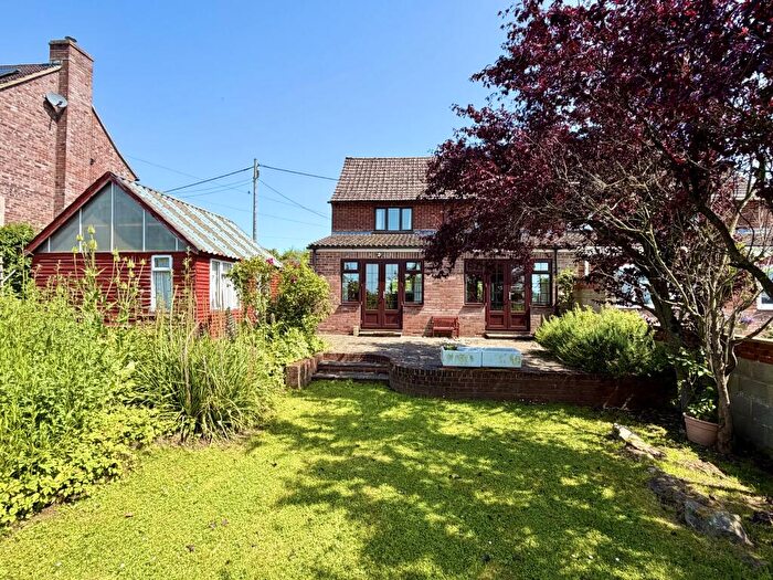 3 Bedroom Semi Detached House For Sale In Tockenham, Nr Royal Wootton Bassett, Wiltshire, ., SN4