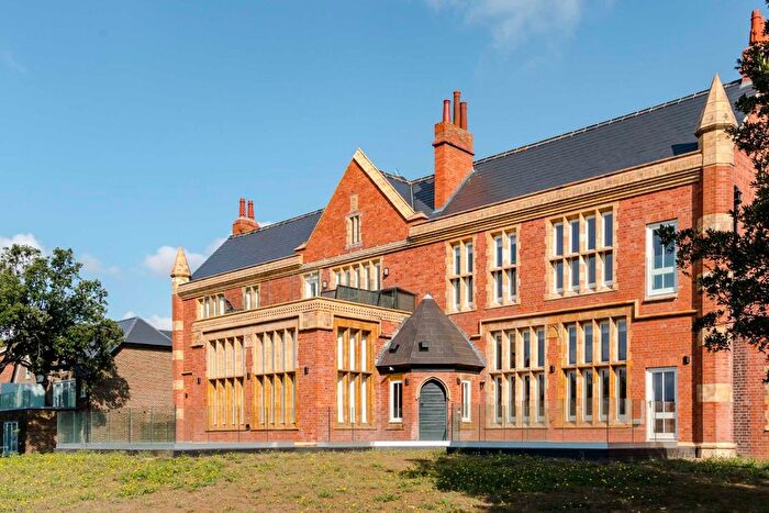 2 Bedroom Flat For Sale In Courtstairs Manor, Ramsgate, CT11