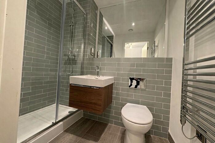 2 Bedroom Flat To Rent In Castleward Boulevard, Derby, DE1