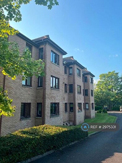 2 Bedroom Flat To Rent In Maxwell Lane, Glasgow, G41