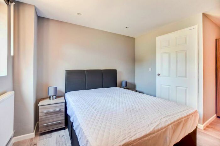 1 Bedroom Property To Rent In Abbotsfield Road, Ifield, RH11