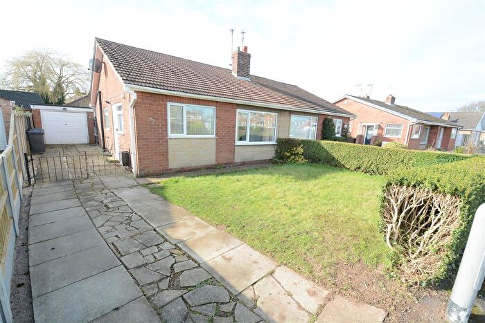 2 Bedroom Semi Detached Bungalow To Rent In Greenacres Crescent, Brayton, YO8