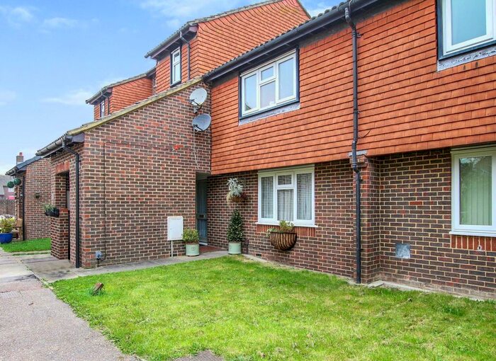 1 Bedroom Maisonette To Rent In Bracknell Walk, Bewbush, RH11