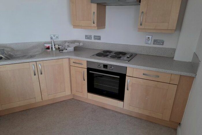 2 Bedroom Flat To Rent In Riverside Mews, Stafford, ST16