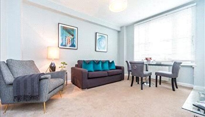 1 Bedroom Flat To Rent In Hill Street, Mayfair, London, W1J