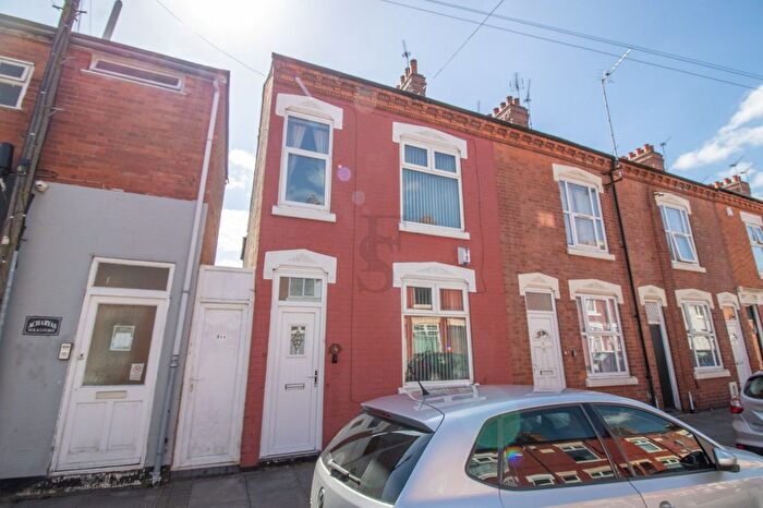 3 Bedroom End Of Terrace House To Rent In Kensington Street, Leicester, LE4