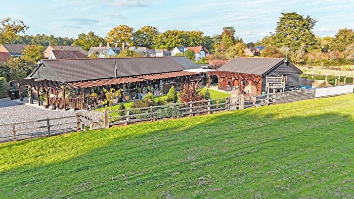 4 Bedroom Detached Bungalow For Sale In Lyndhurst Road, Ashurst, Southampton, SO40