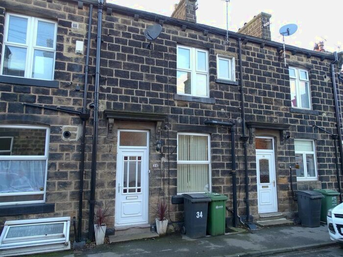 3 Bedroom Terraced House To Rent In King Street, Yeadon, Leeds, LS19