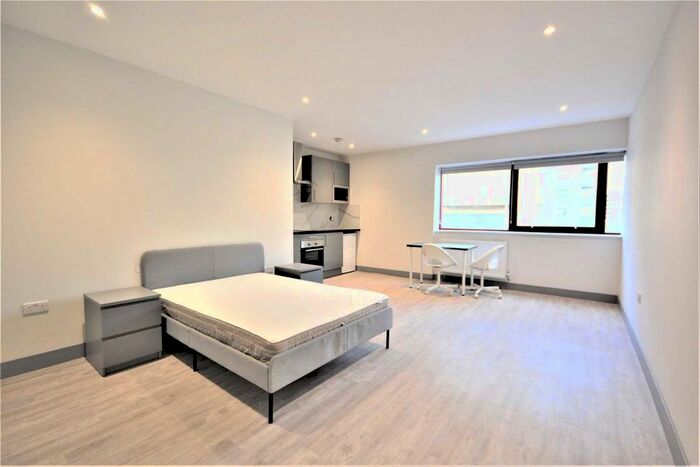 Studio To Rent In Colindale Avenue, London, NW9