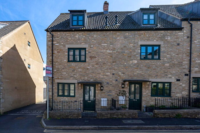 4 Bedroom End Of Terrace House For Sale In South Parade, Frome, BA11