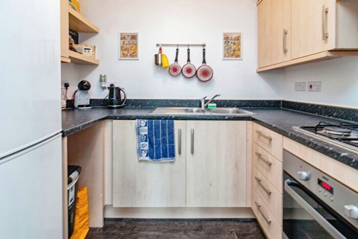 2 Bedroom Flat For Sale In Greensand View, Woburn Sands, Milton Keynes, MK17