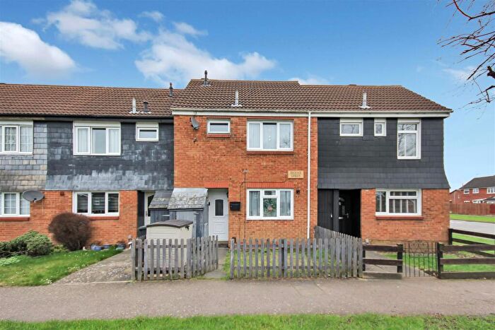 3 Bedroom Terraced House For Sale In Brooke Green, Wellingborough, NN8
